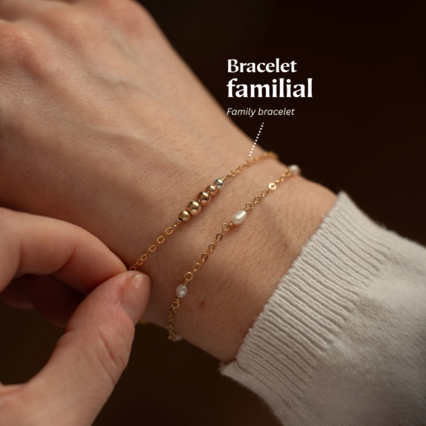 Customizable family bracelet with beads