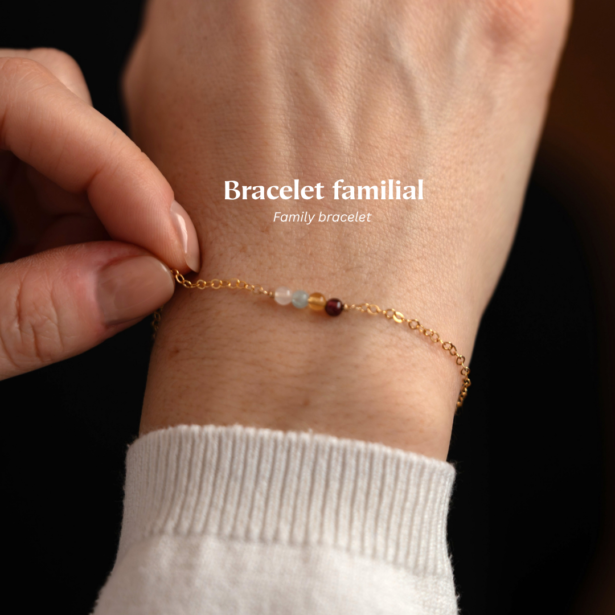 Family bracelet with semi-precious stones