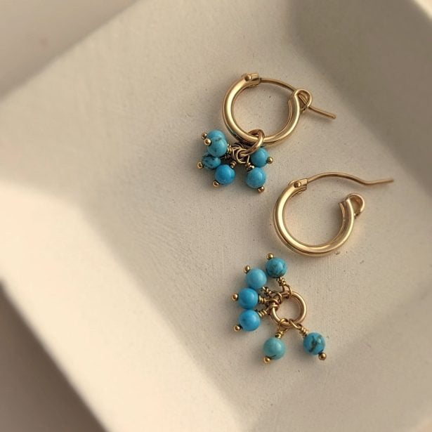 Anneaux d'oreilles turquoises en grappe - Peasejewelry