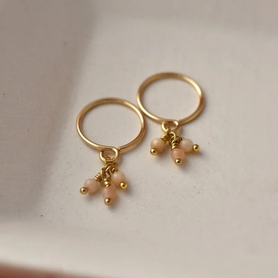 Boucles d'oreilles de mini pierres en grappe - Peasejewelry