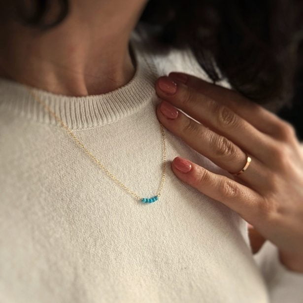 Collier avec pierres de turquoises - Peasejewelry