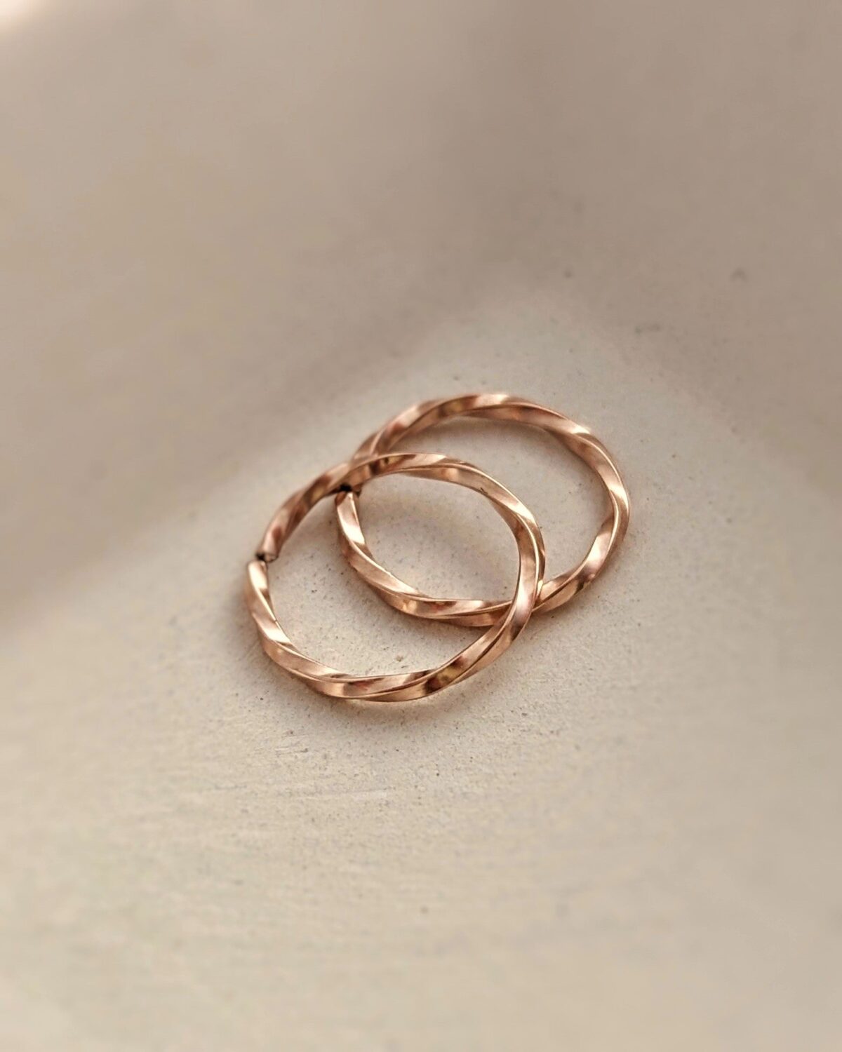 Dormeuses torsadées - Peasejewelry