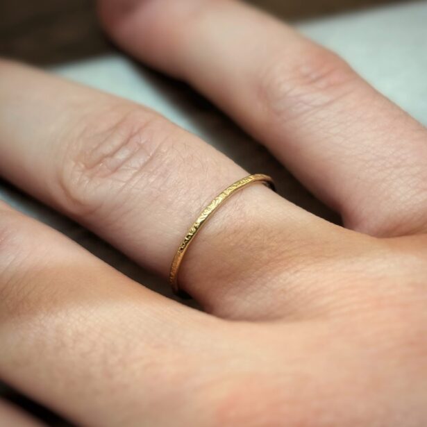 Ring (tell us your choice of size and material)